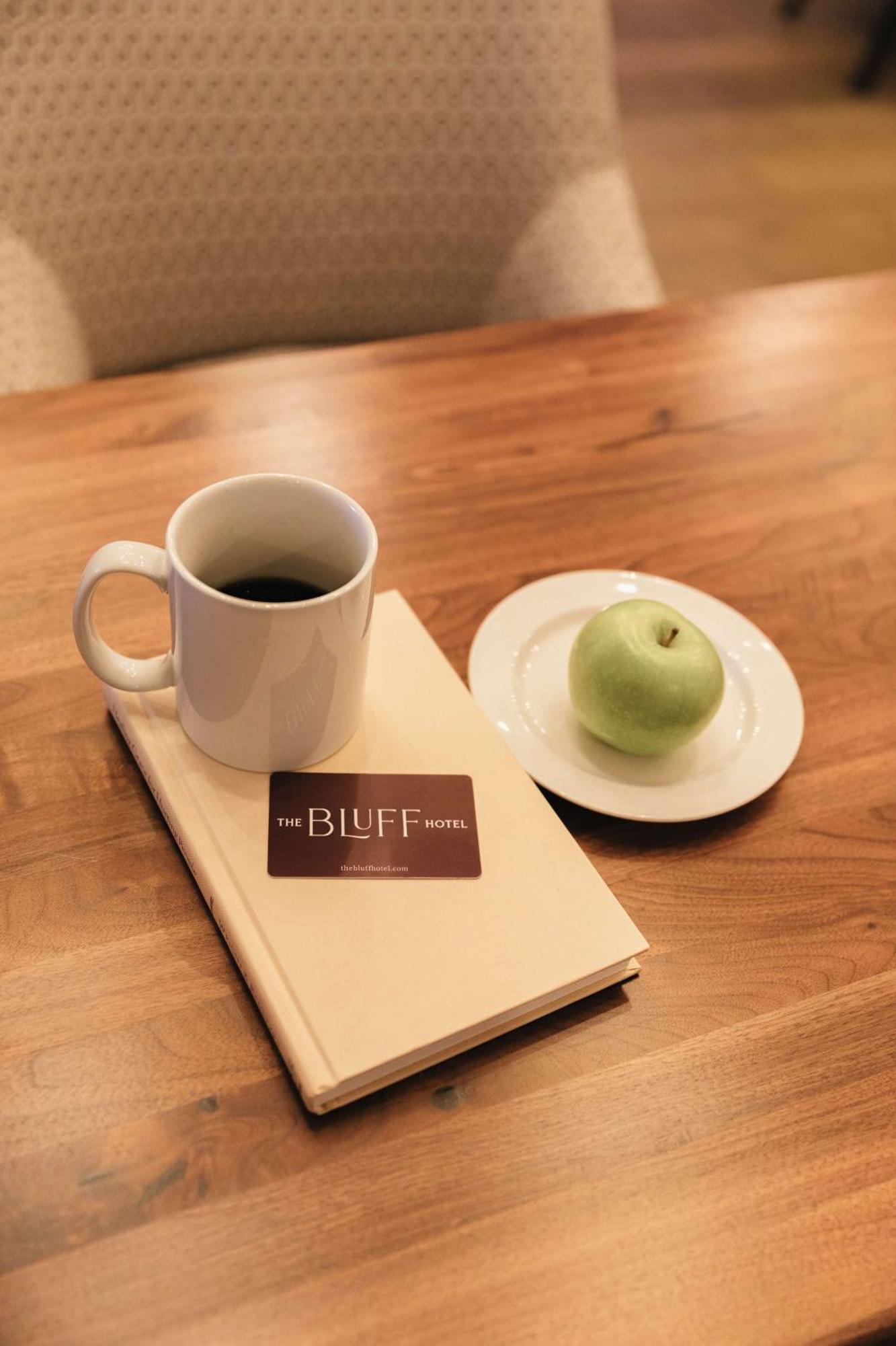 The Bluff Hotel Savannah, Tapestry Collection By Hilton Eksteriør bilde